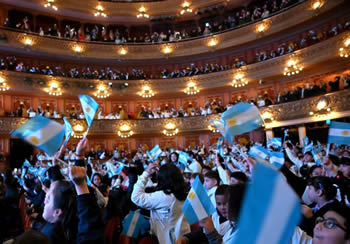 Escolares en Teatro Colon